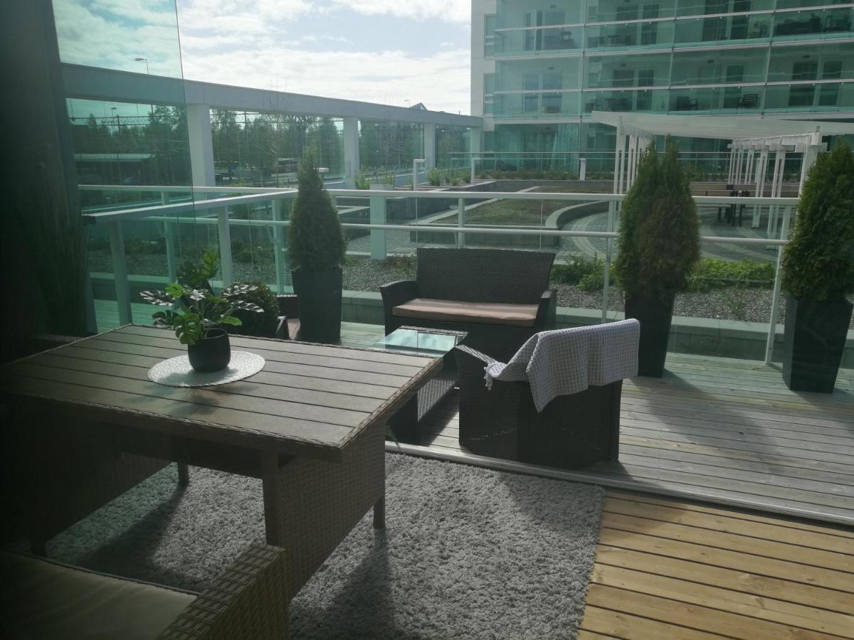 Starhomes Double Lux 8 Oulu Exterior photo