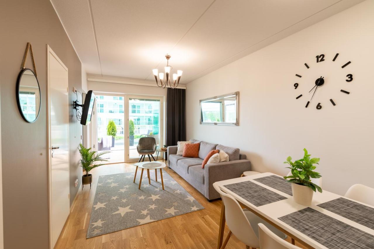 Starhomes Double Lux 8 Oulu Exterior photo