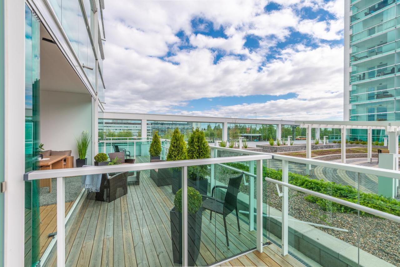 Starhomes Double Lux 8 Oulu Exterior photo